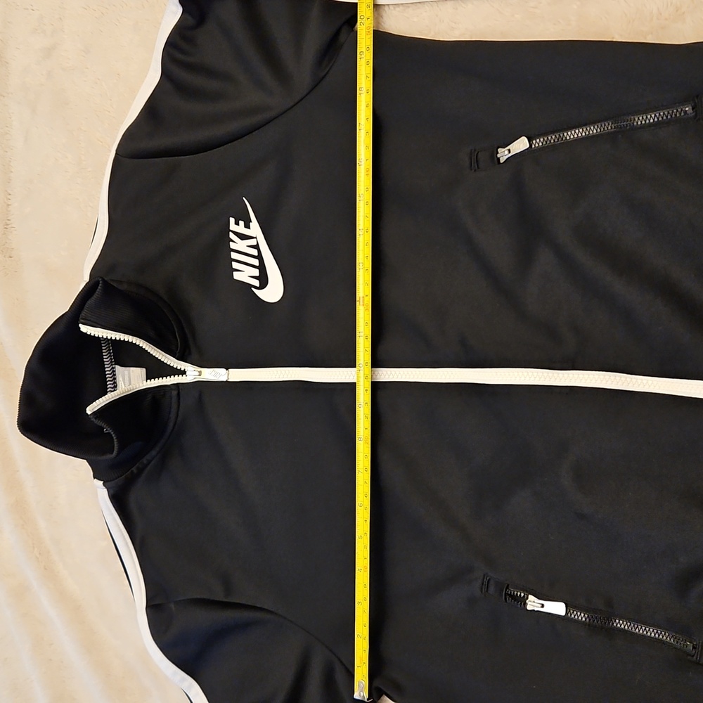 IUC Men's Classic Nike Black and White Zip-Up Tracksuit Top. Size M - Picture 2 of 5